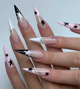 ネイル REI NAILS SALONのネイルデザイン