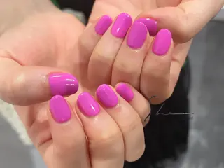 ショート SHE adusaのネイルデザイン