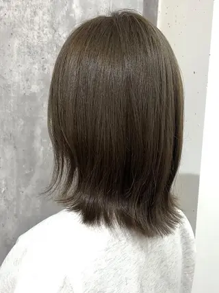 ミディアム カラー 幕田 希耀美のヘアスタイル