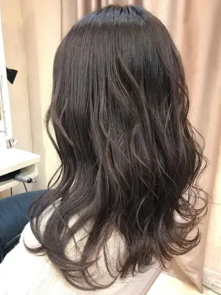 ミディアム カラー 【透明感、艶髪】西村 有司のヘアスタイル