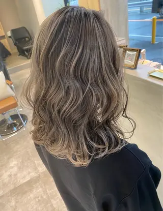 ミディアム 赤み消し×髪質改善 🍏上田晃司のヘアスタイル