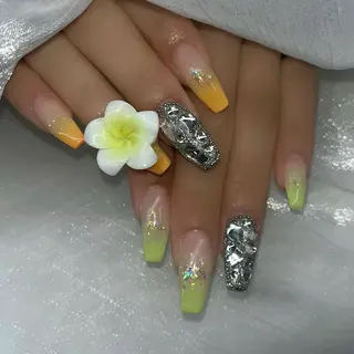 ネイル VIERU YURIのネイルデザイン