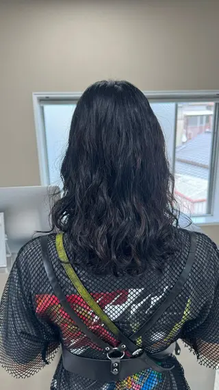 ロング パーマ 齋藤 紗矢香のヘアスタイル