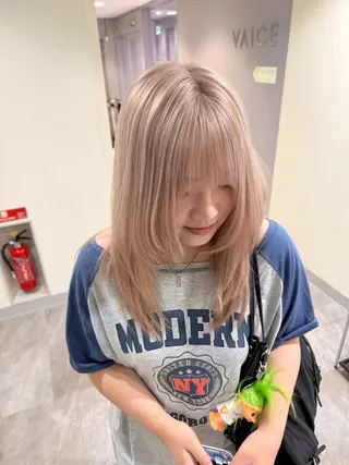 ロング カラー ハイトーンレイヤー 顔まわりSOTAのヘアスタイル