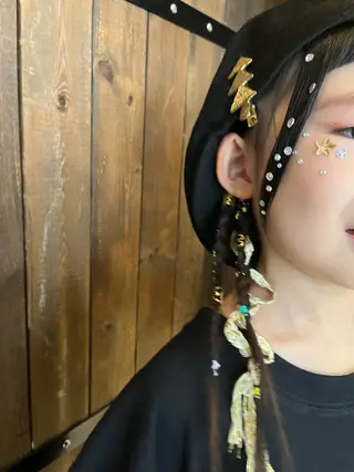 ヘアアレンジ esTRIBE とよしま未来のマツエク・マツパデザイン