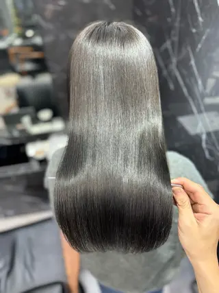 ロング JIN|朝楽になる 乾かしただけで極艶髪のヘアスタイル