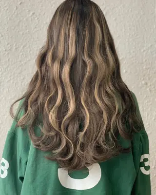 ロング eye エクステ専門店Rのヘアスタイル