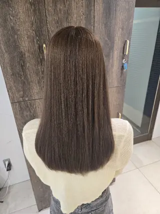 セミロング 透明感カラー×髪質改 善✨️町田築✨️のヘアスタイル