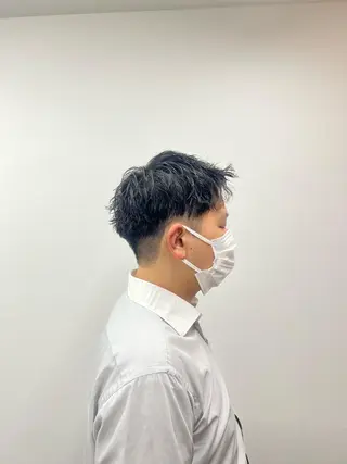 ショート パーマ メンズ 木下 紗綾のヘアスタイル