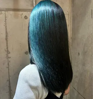 セミロング カラー パーマ ヘアアレンジ キッズ デザインパーマ メンズカット 郁美のヘアスタイル