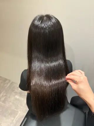 ロング 褒められ美髪/髪質 改善ストレート/初寧のヘアスタイル