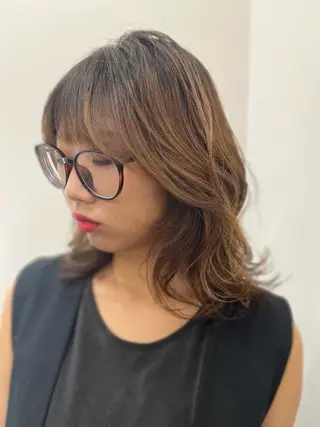 ミディアム カラー 下野 悠也のヘアスタイル