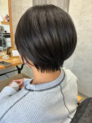 ショート 須賀 知穂のヘアスタイル