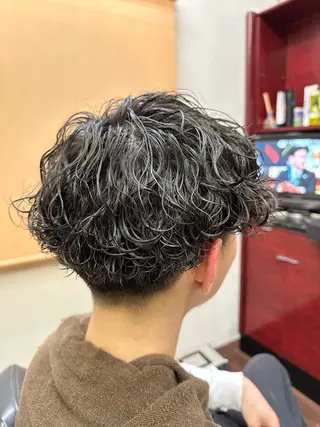 ショート パーマ メンズ パーマ/フェード メンズ特化 松本大輝のヘアスタイル
