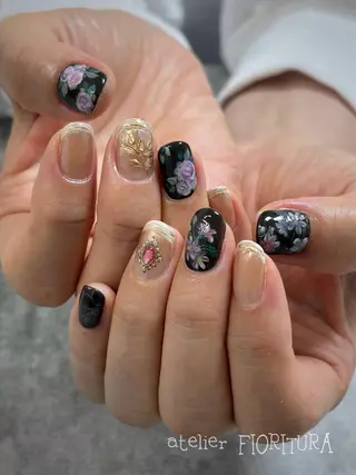 ネイル FIORITURA Maikoのネイルデザイン