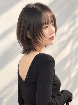 ミディアム 似合わせボブ レイヤーKOUGAのヘアスタイル