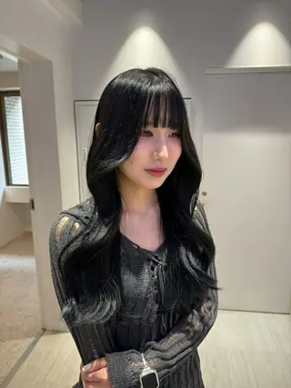 ロング カラー akira iconのヘアスタイル