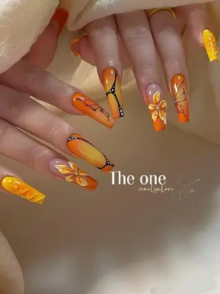 ネイル Theone栄店 伊藤のネイルデザイン