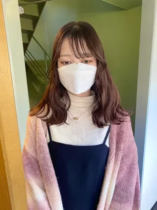 セミロング カラー パーマ ヘアアレンジ デザインカラー/ボブ ブリーチカラー/ユリのヘアスタイル
