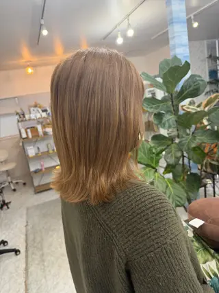 ミディアム MAEDA YUKIのヘアスタイル