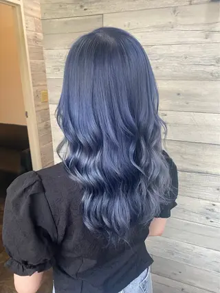 ロング カラー 五十嵐航斗 ハイトーンのヘアスタイル