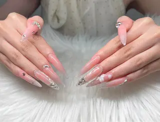 ネイル Lee Nailsのネイルデザイン