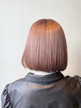ショート カラー 髪質改善 ハイトーン 透明感 川﨑 翼のヘアスタイル