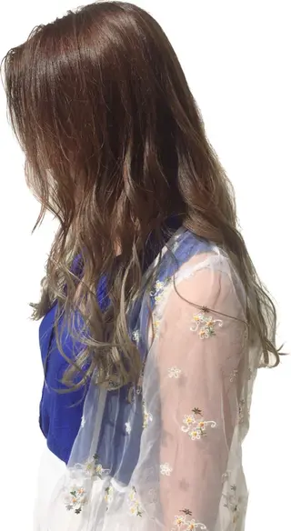 ロング カラー ヘアアレンジ ミドウチ アヤカのヘアスタイル