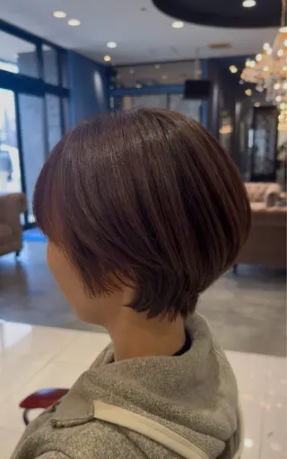 ショート EARTH/ショート 白髪ぼかし/パーマのヘアスタイル