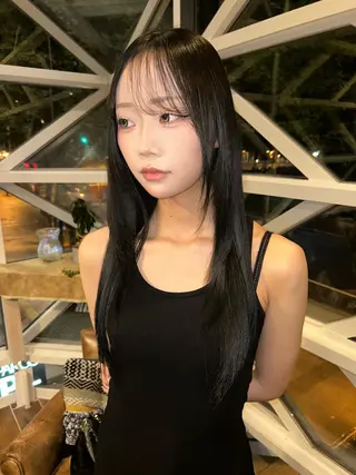 ロング カラー 三崎 莉緒のヘアスタイル