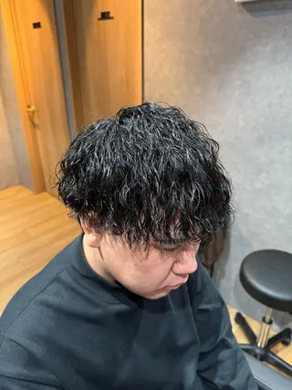 パーマ メンズ 市原亮/塩釜口/ ツイスパ/波巻きのヘアスタイル