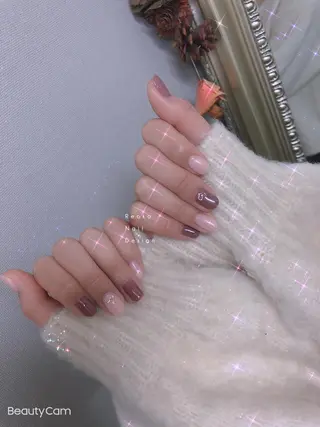 ミディアム ネイル Blowe ニュアンスのネイルデザイン