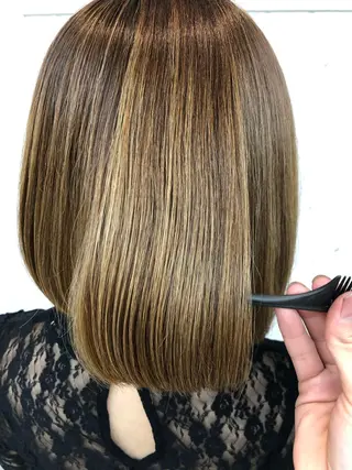 ミディアム カラー ヘアアレンジ JURI🤎 ワンカールレイヤーのヘアスタイル
