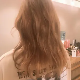 セミロング カラー 鎌田 愛のヘアスタイル