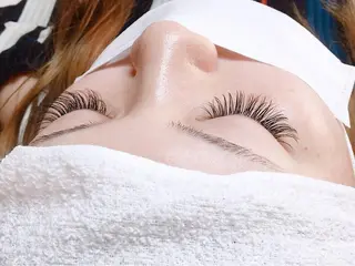 セミロング カラー パーマ ヘアアレンジ メンズ キッズ ネイル マツエク・マツパ brille ~eyelash~のヘアスタイル