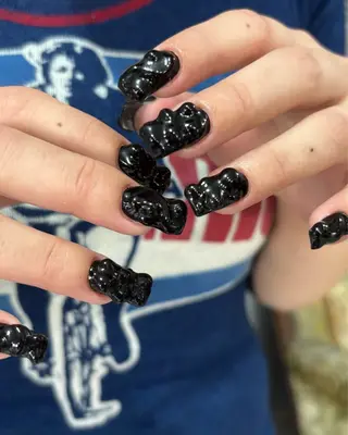 ネイル 🪐富島彩夏 /海外nail🪐のネイルデザイン