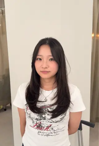 ロング SLASHスラッシュ 菅野あかねのヘアスタイル