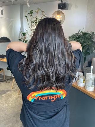 セミロング 岸川 恭子のヘアスタイル