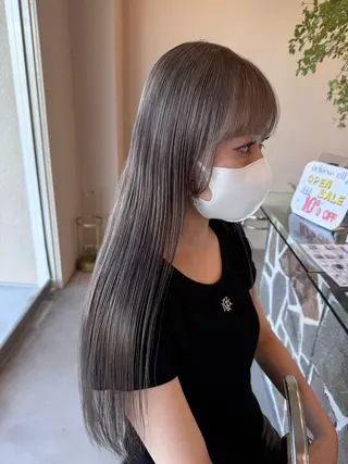 ロング カラー 秋元 菜摘のヘアスタイル