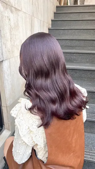 ロング 艶カラー🦖 🤍SARAのヘアスタイル