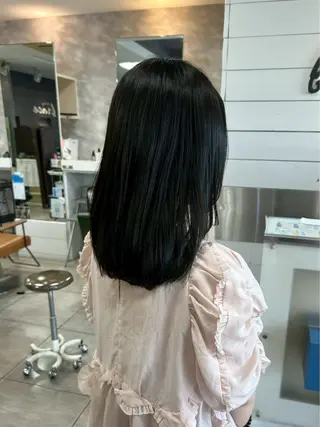 ミディアム カラー 西岡 英菜のヘアスタイル