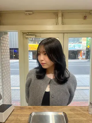 ミディアム カラー ミジュ/ ショートモデル募集のヘアスタイル