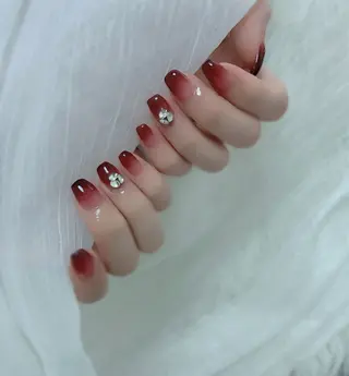 ネイル ESPOIR Nのネイルデザイン