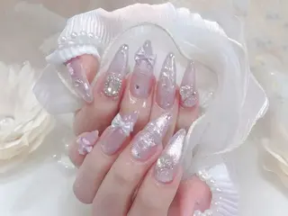 ネイル H1 NAIL エミのネイルデザイン