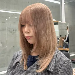 ミディアム カラー Runa/大人 かわいいハイトーンのヘアスタイル