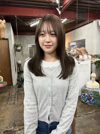 セミロング カワクボ ソラのヘアスタイル