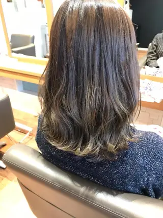 セミロング カラー 【髪質改善】【美髪】 【ツヤ髪】ほしのちりのヘアスタイル