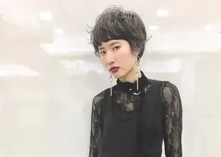 ショート カラー カラー特化型美容師 保住のヘアスタイル