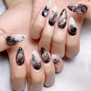 ネイル 🩷Yun nail Salon 本店🩷のネイルデザイン