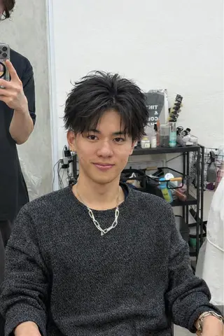 ショート 久村 泰生のヘアスタイル
